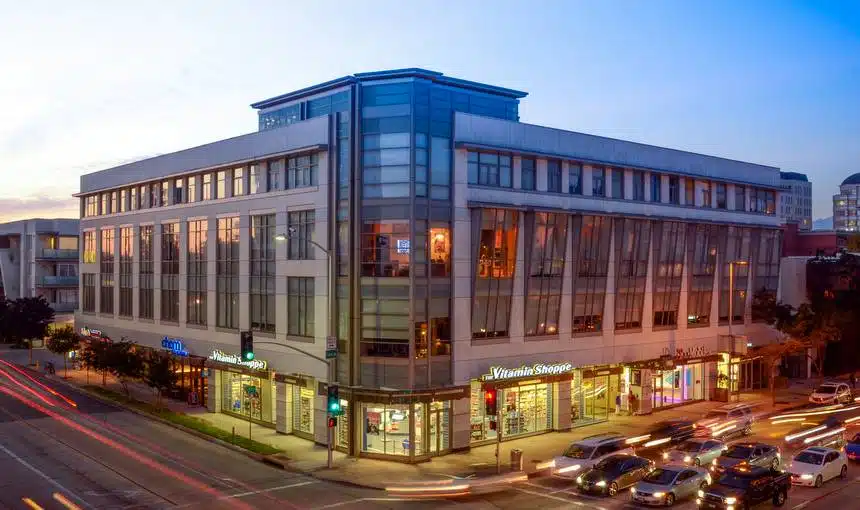 Pasadena CA, Retail